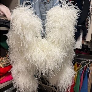 Fancy feather 8 ply ostrich feather boa , color eggshell